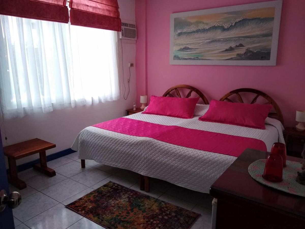 Drake Inn Puerto Villamil Exteriör bild