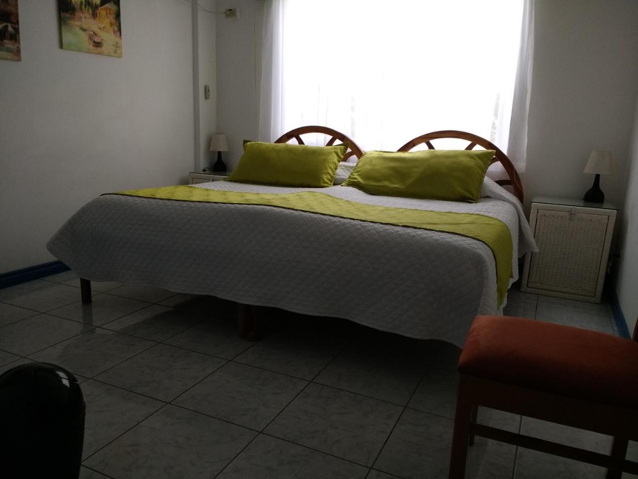 Drake Inn Puerto Villamil Exteriör bild